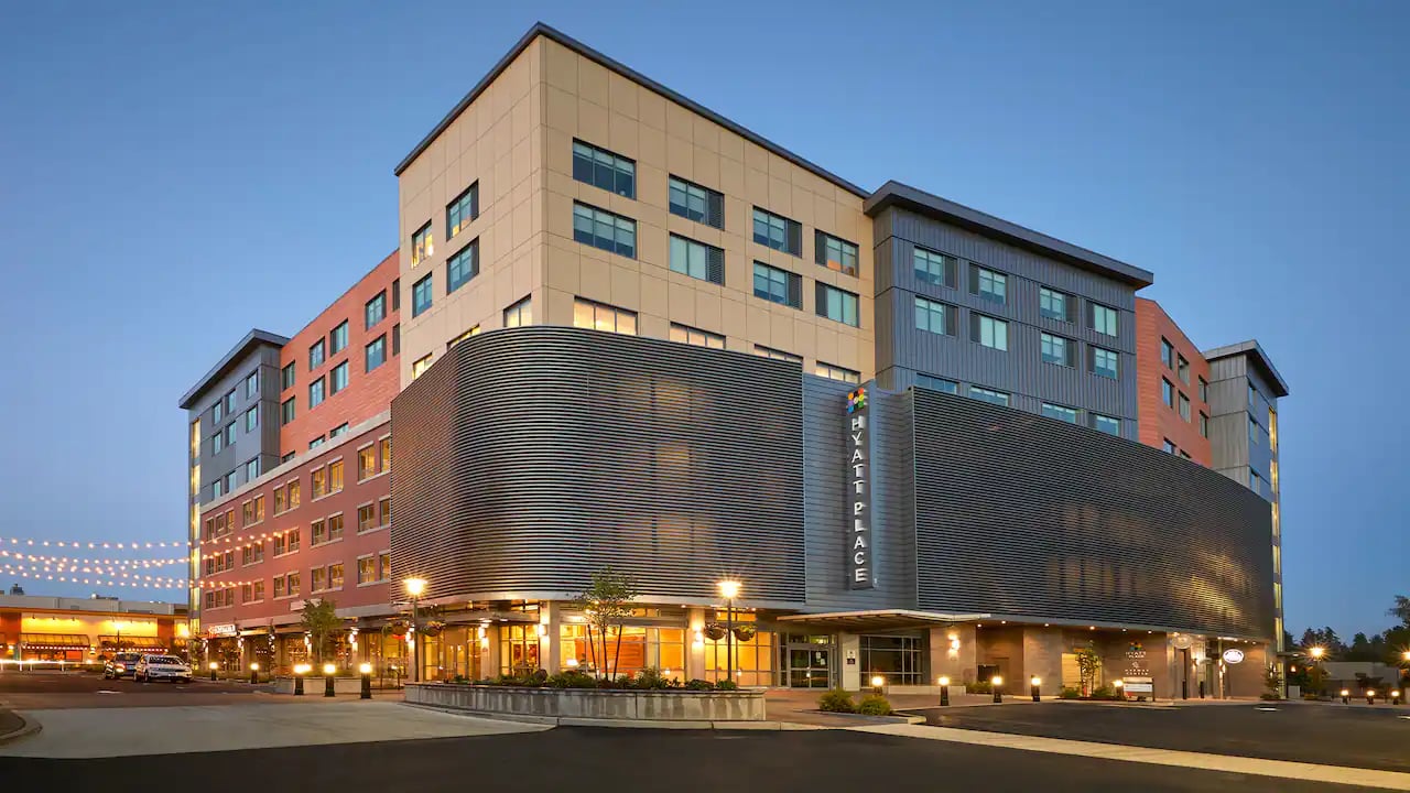 Hyatt-Place-Eugene-Oakway-Center-P025-Exterior.16x9 Hyatt-Place-Eugene-Oakway-Center-P025-Exterior.16x9